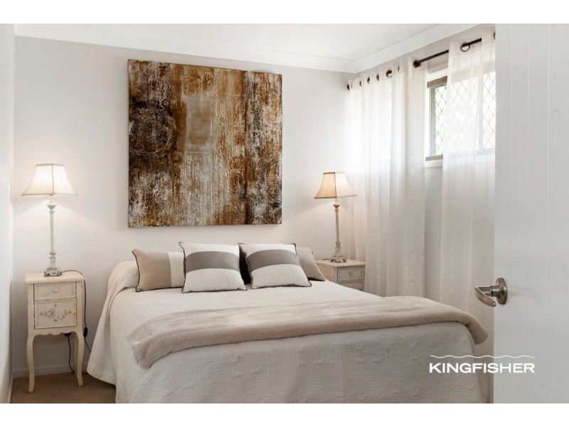 48 Dunlin Drive, Burleigh Waters QLD 4220