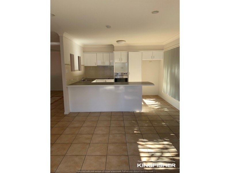11 Casablanca Court, Burleigh Waters QLD 4220
