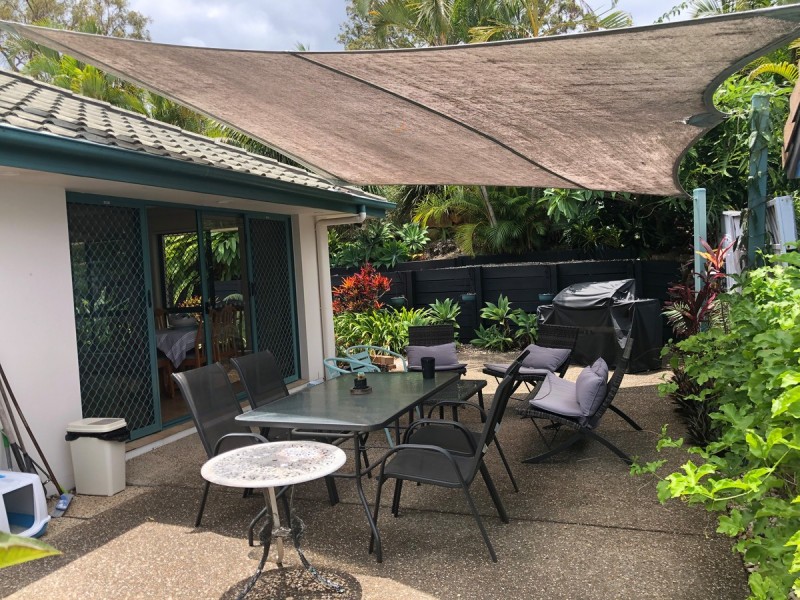 11 Casablanca Court, Burleigh Waters QLD 4220