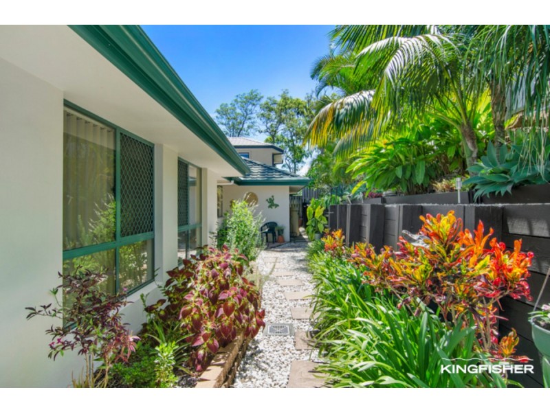 11 Casablanca Court, Burleigh Waters QLD 4220