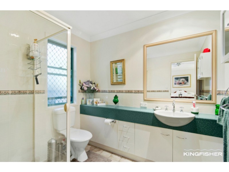 11 Casablanca Court, Burleigh Waters QLD 4220