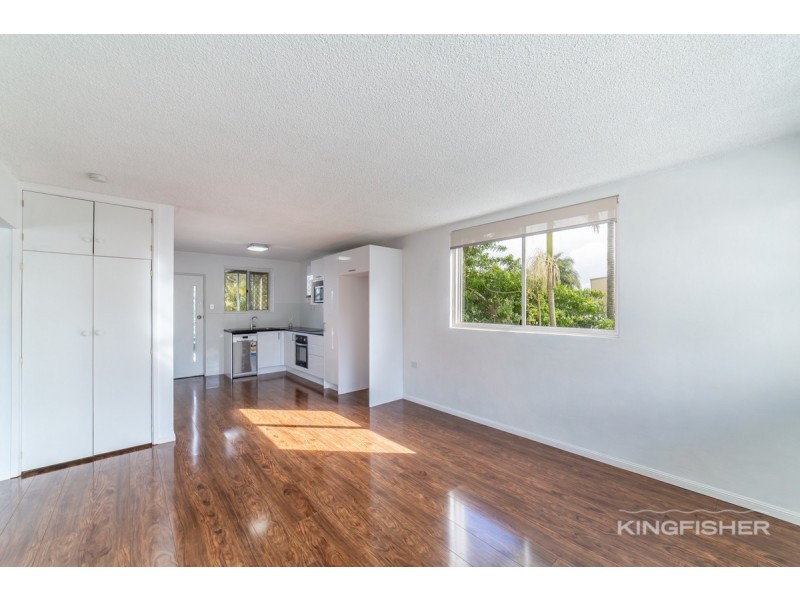 21/8 – 12 Marine Parade, Miami QLD 4220