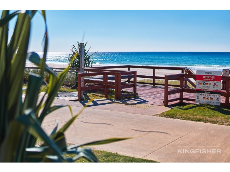 21/8 – 12 Marine Parade, Miami QLD 4220