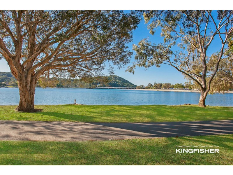 13 Tabilban Street, Burleigh Heads QLD 4220