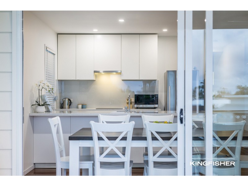 44 Hillcrest Parade, Miami QLD 4220