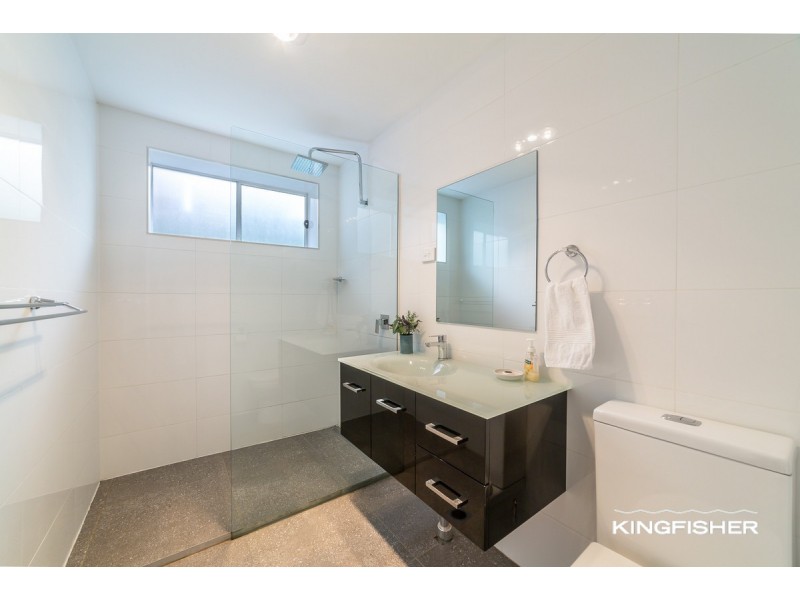 44 Hillcrest Parade, Miami QLD 4220