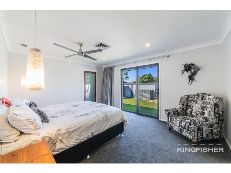 33 Port Jackson Boulevard, Clear Island Waters QLD 4226