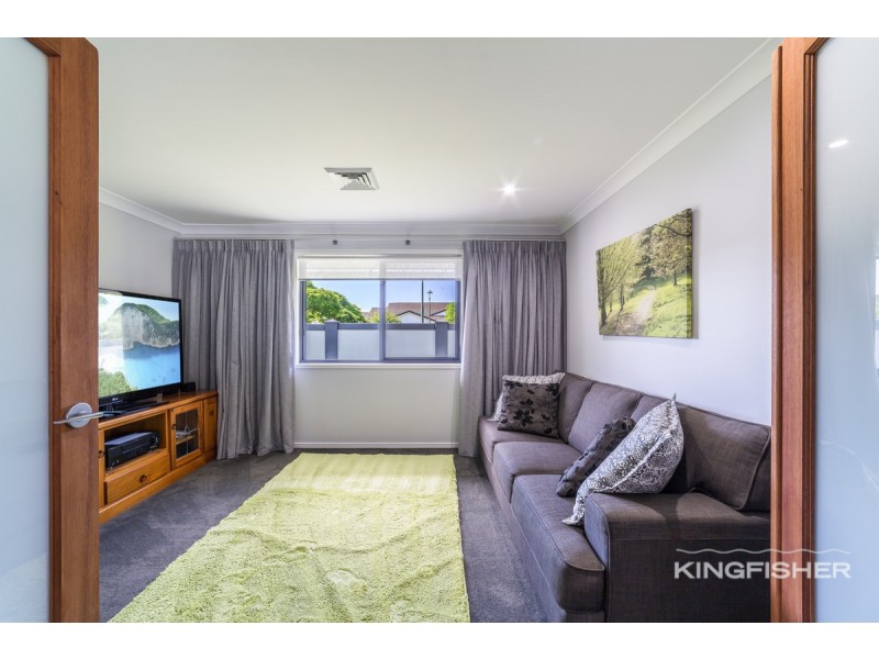 33 Port Jackson Boulevard, Clear Island Waters QLD 4226