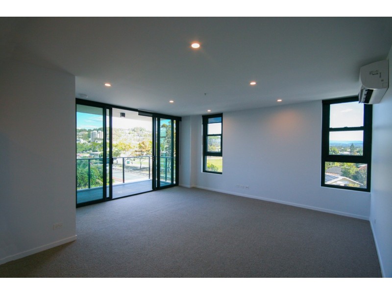 12/70-72 The Esplanade, Burleigh Heads QLD 4220