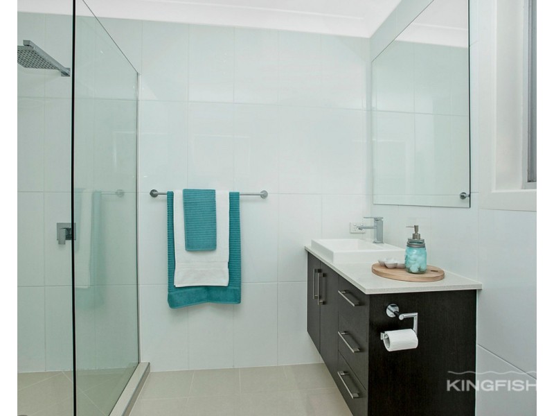 5 Warrina Crescent, Burleigh Waters QLD 4220