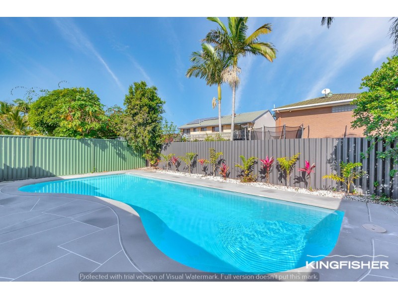 16 Lorikeet Lane, Burleigh Waters QLD 4220