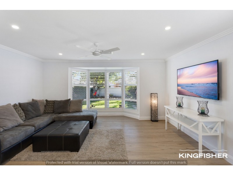 16 Lorikeet Lane, Burleigh Waters QLD 4220
