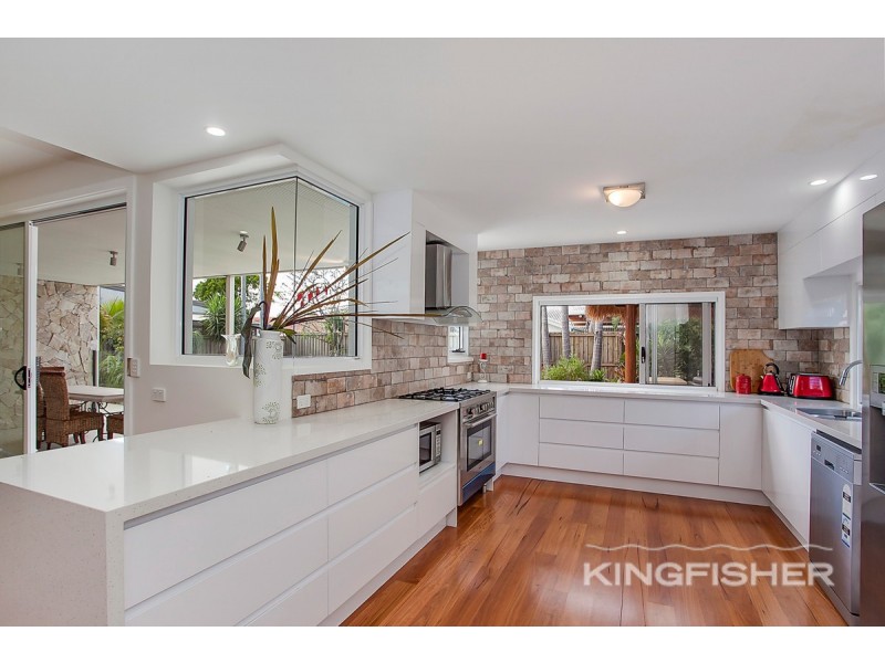 103 Burleigh Street, Burleigh Waters QLD 4220