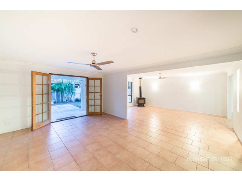 10 Pitta Place, Burleigh Waters QLD 4220