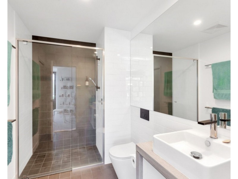 12/70-72 The Esplanade, Burleigh Heads QLD 4220