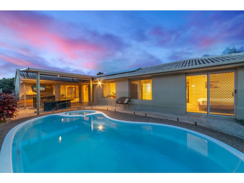5 Prinia Place, Burleigh Waters QLD 4220