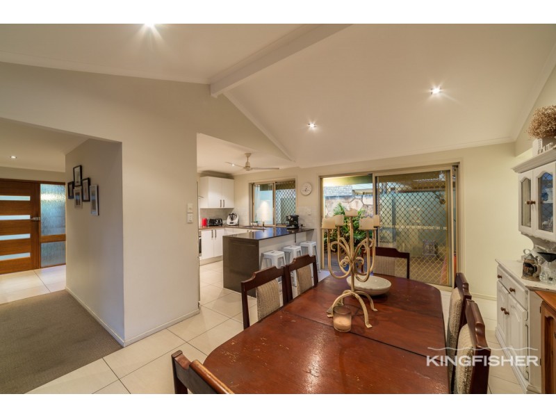5 Prinia Place, Burleigh Waters QLD 4220