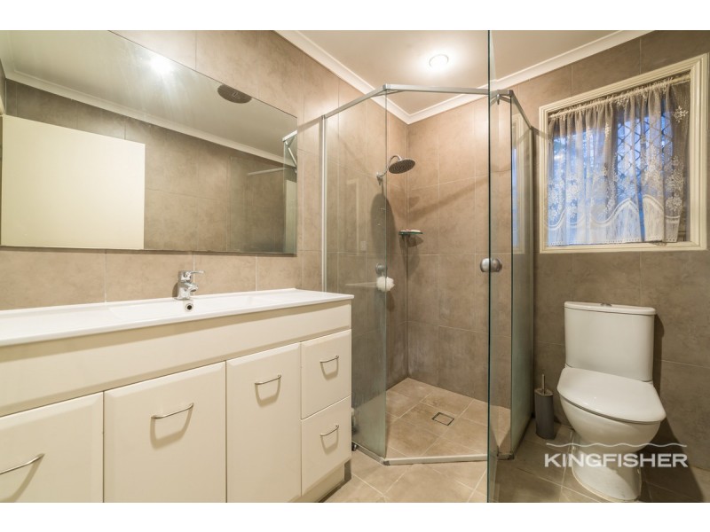 5 Prinia Place, Burleigh Waters QLD 4220