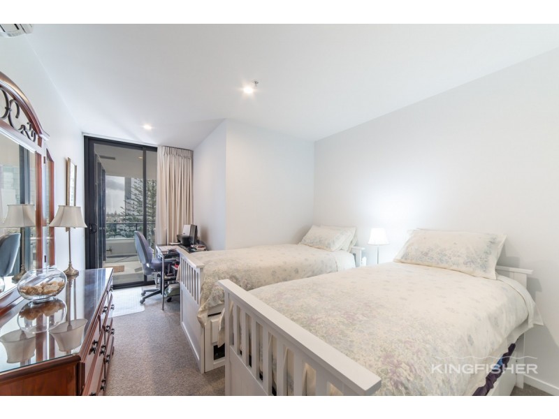 31/70-72 The Esplanade, Burleigh Heads QLD 4220