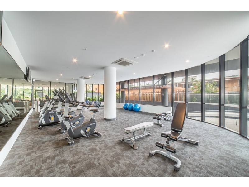 31/70-72 The Esplanade, Burleigh Heads QLD 4220