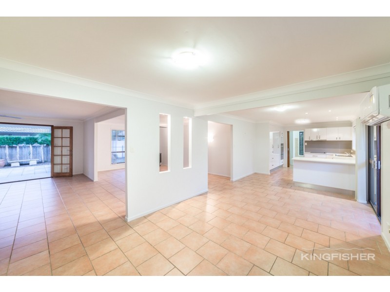10 Pitta Place, Burleigh Waters QLD 4220