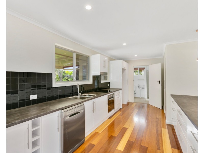 59 Burleigh Street, Burleigh Waters QLD 4220