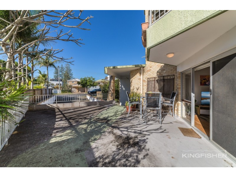 2/116 Petrel Avenue, Mermaid Beach QLD 4218