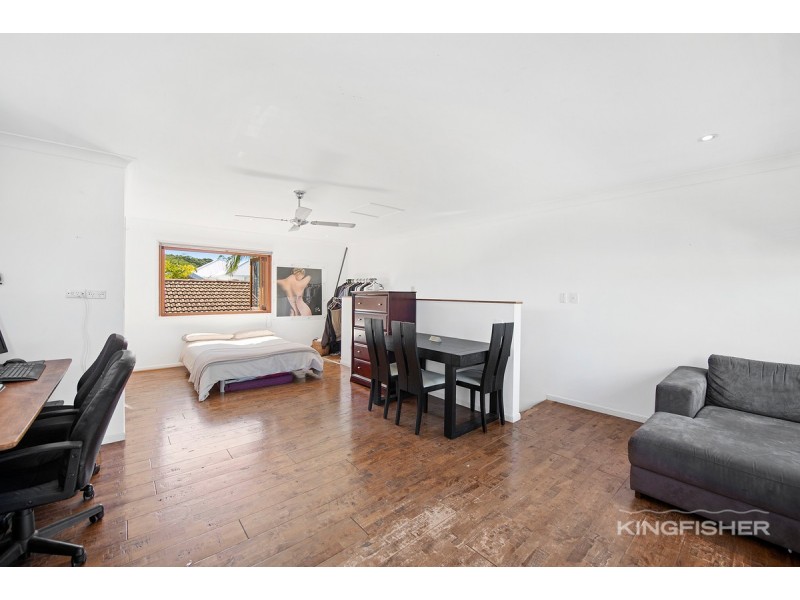 105 Burleigh Street, Burleigh Waters QLD 4220