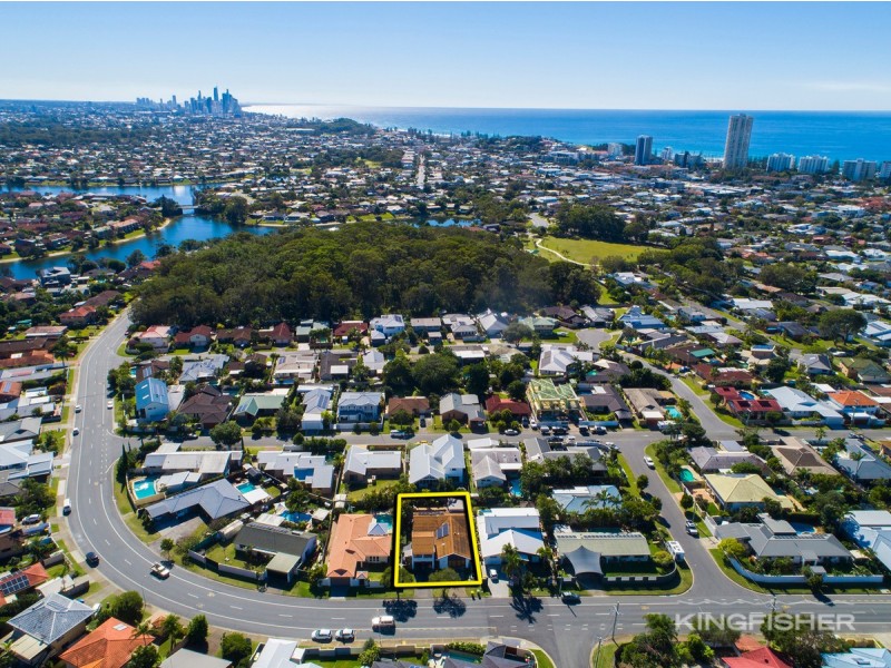 105 Burleigh Street, Burleigh Waters QLD 4220