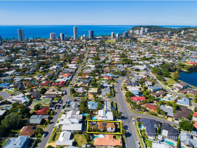 105 Burleigh Street, Burleigh Waters QLD 4220