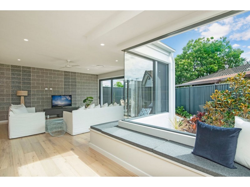 5A Emu Place, Burleigh Waters QLD 4220