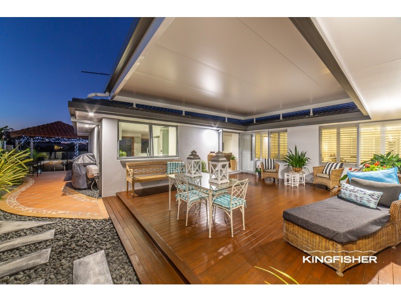 206 Acanthus Avenue, Burleigh Waters QLD 4220