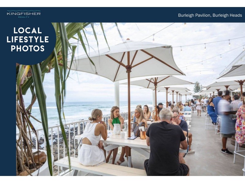 242 Acanthus Avenue, Burleigh Waters QLD 4220