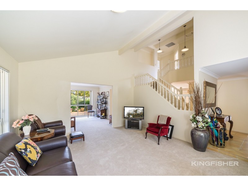 199 Dunlin Drive, Burleigh Waters QLD 4220