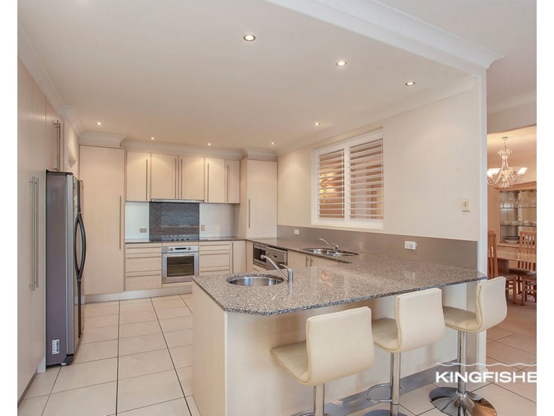 19 Cassowary Drive, Burleigh Waters QLD 4220