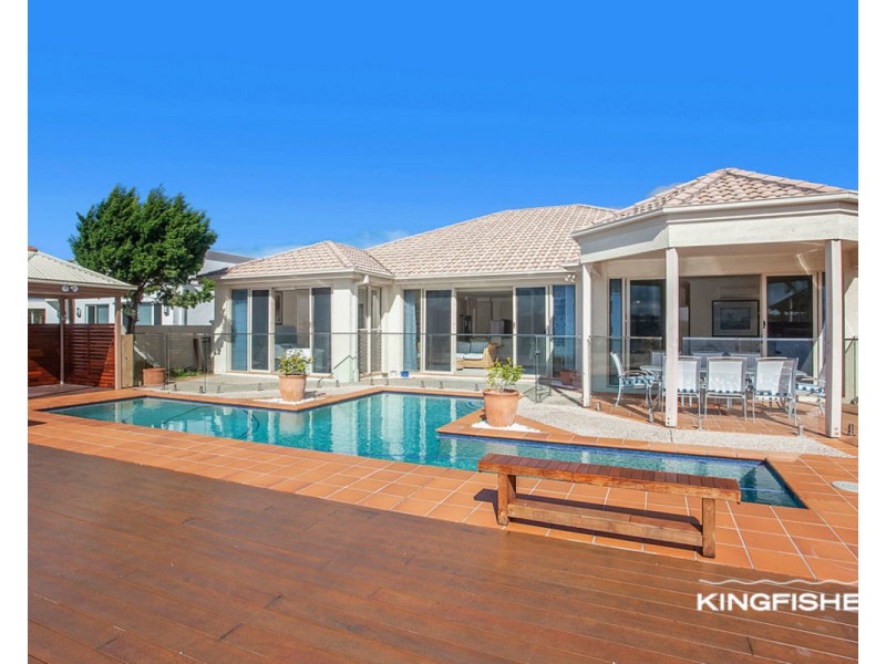 19 Cassowary Drive, Burleigh Waters QLD 4220