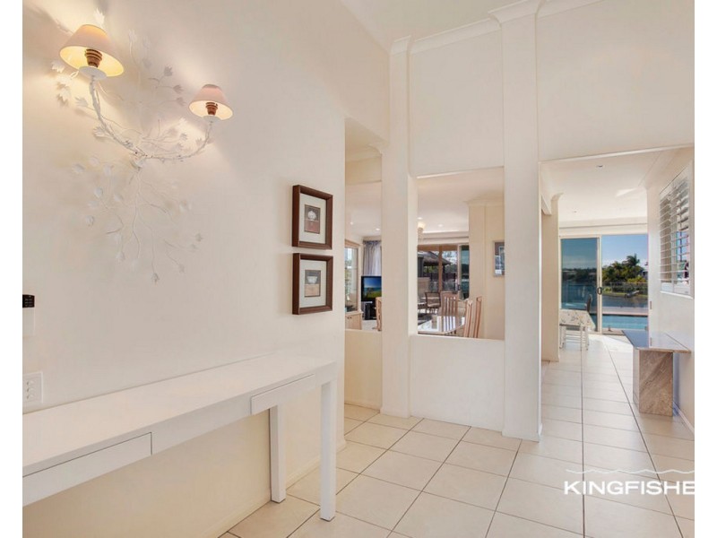 19 Cassowary Drive, Burleigh Waters QLD 4220