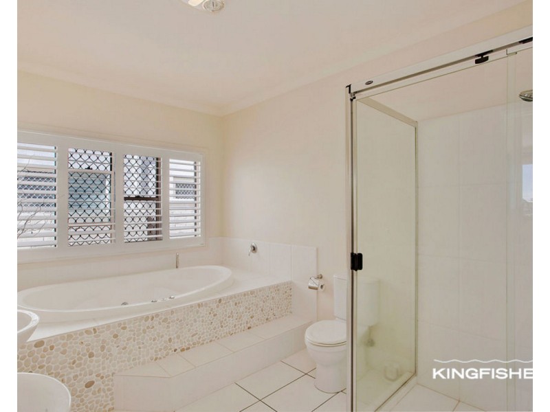 19 Cassowary Drive, Burleigh Waters QLD 4220