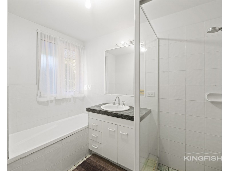 2/17 George Street East, Burleigh Heads QLD 4220