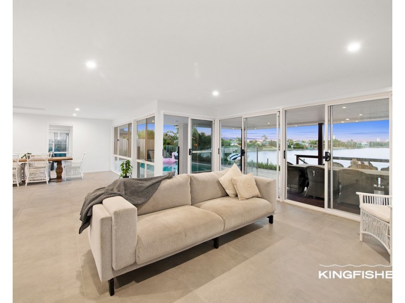 83 Cassowary Drive, Burleigh Waters QLD 4220