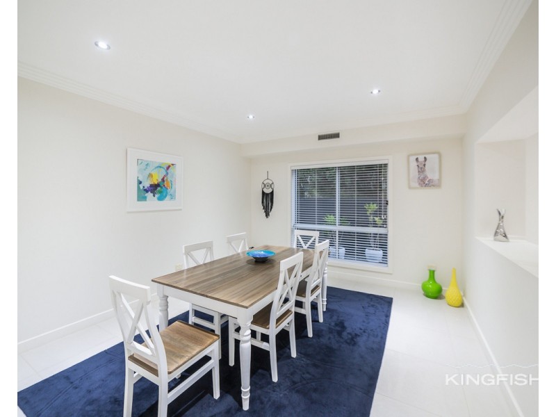 111 Dunlin Drive, Burleigh Waters QLD 4220