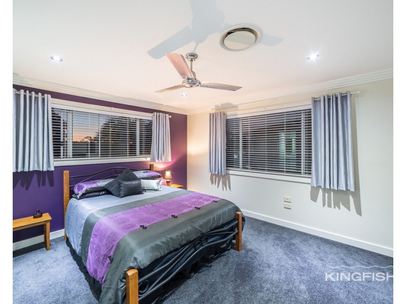 111 Dunlin Drive, Burleigh Waters QLD 4220