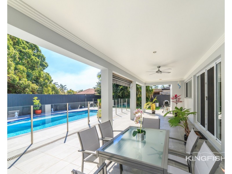 111 Dunlin Drive, Burleigh Waters QLD 4220