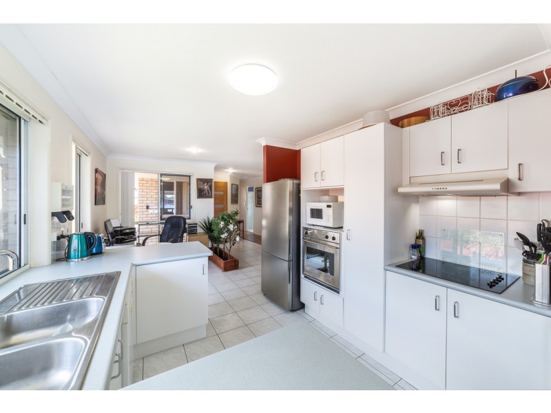 46 Galeen Drive, Burleigh Waters QLD 4220