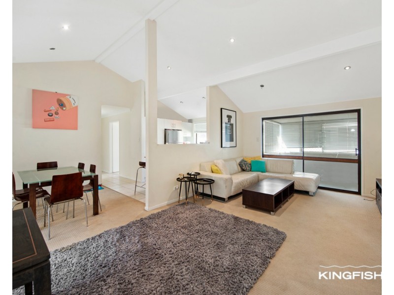 5 Egret Avenue, Burleigh Waters QLD 4220