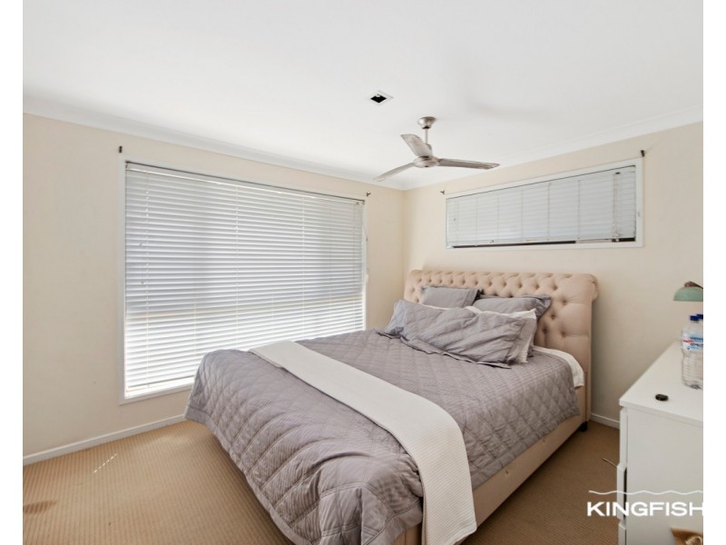 5 Egret Avenue, Burleigh Waters QLD 4220