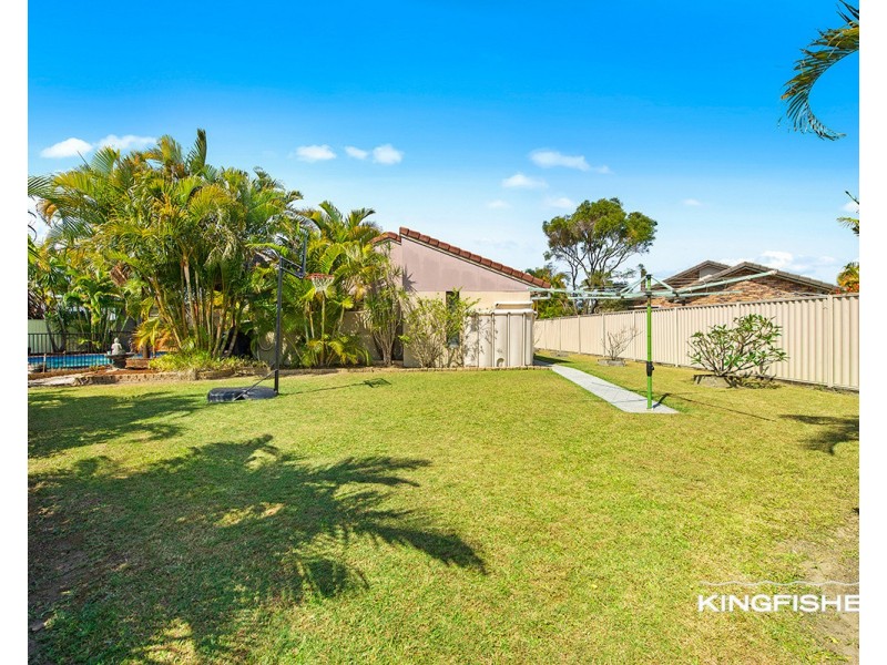 11 Courser Court, Burleigh Waters QLD 4220