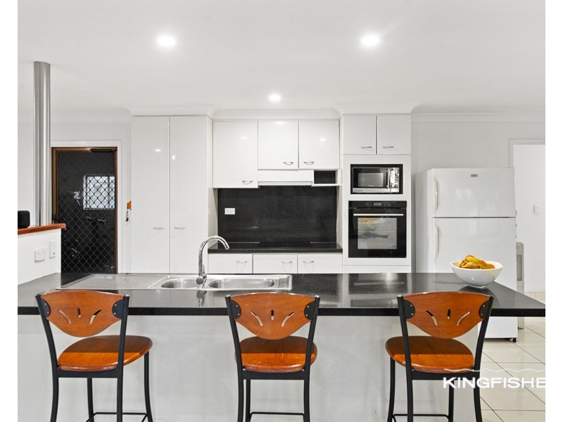 11 Courser Court, Burleigh Waters QLD 4220