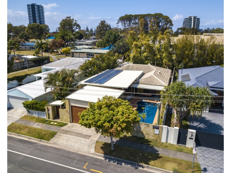 54 Acanthus Avenue, Burleigh Heads QLD 4220