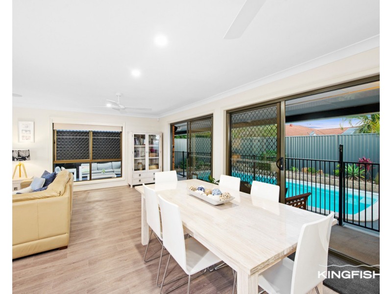 14 Cuckoo Crescent, Burleigh Waters QLD 4220